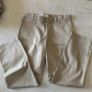 Dockers Classic Fit Flat Front 33x32